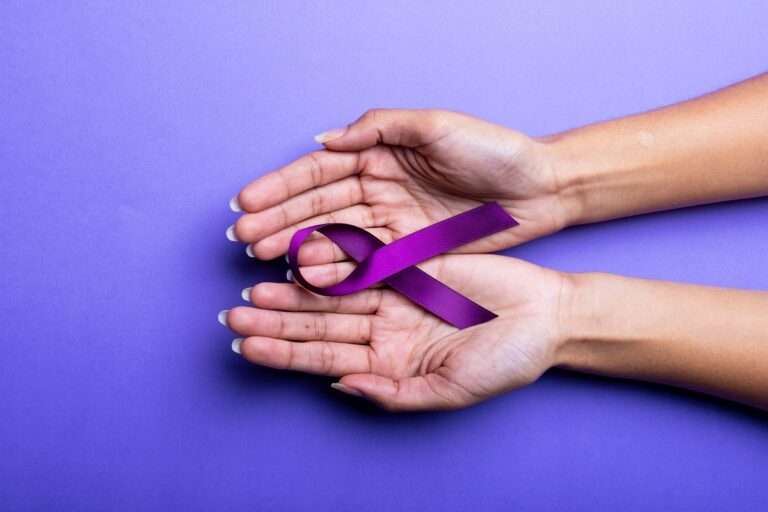 Março-Lilas-conheca-a-campanha-de-prevencao-do-cancer-do-colo-do-utero