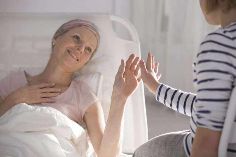 Como-apoiar-pessoas-com-doencas-graves-10-frases-que-voce-deve-evitar